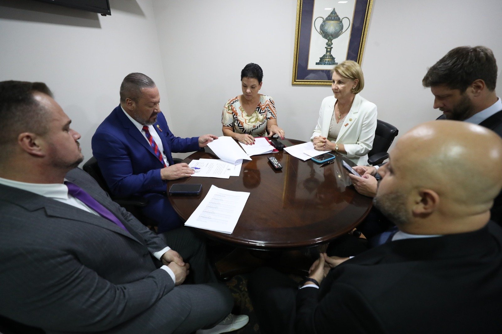 Deputados da Comissão de Assuntos Metropolitanos aprovam doação de imóvel para Piraquara