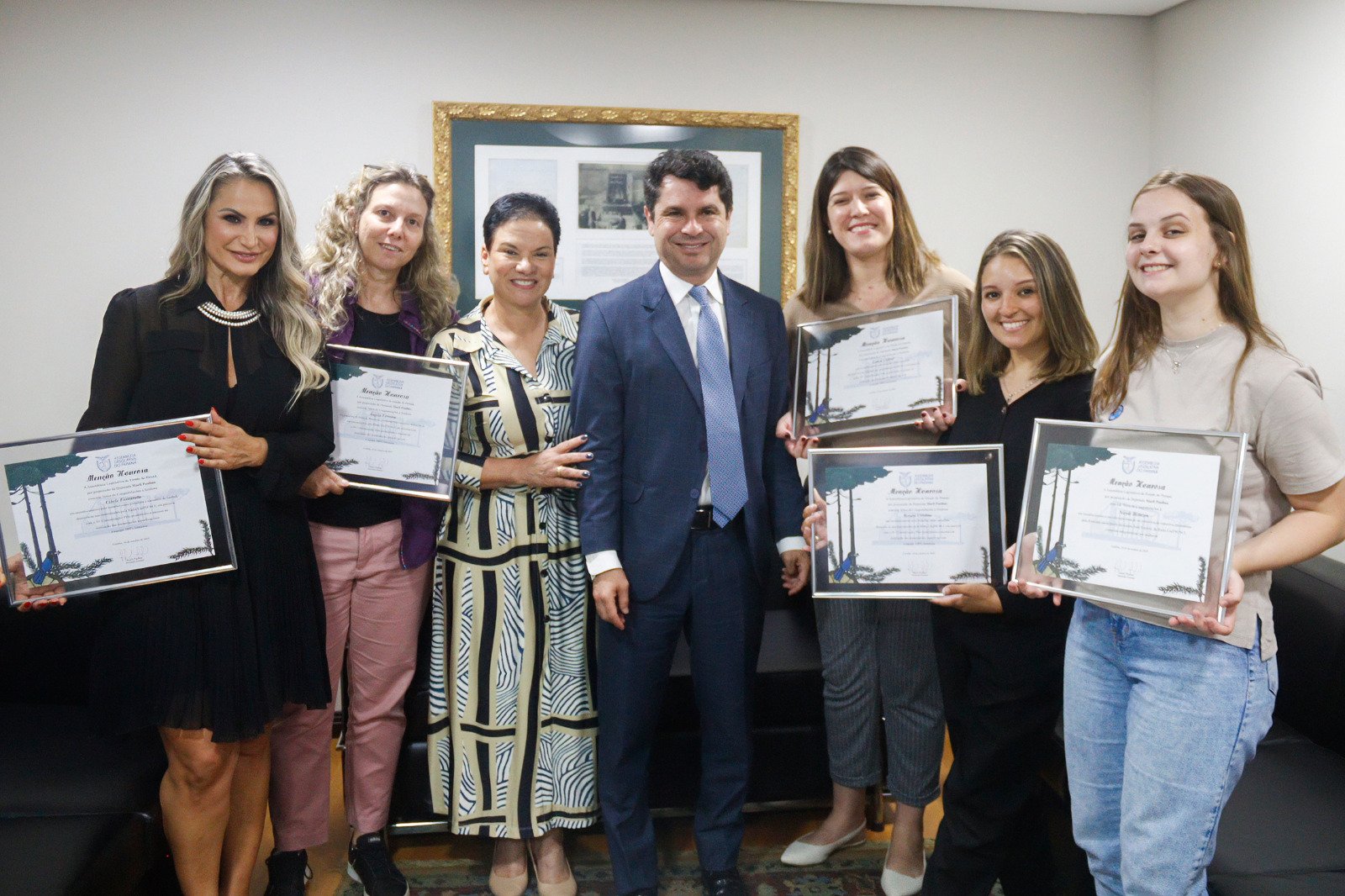 Equipe 100% feminina é homenageada por transmissão do Brasileirão Série B e Suburbana de Curitiba