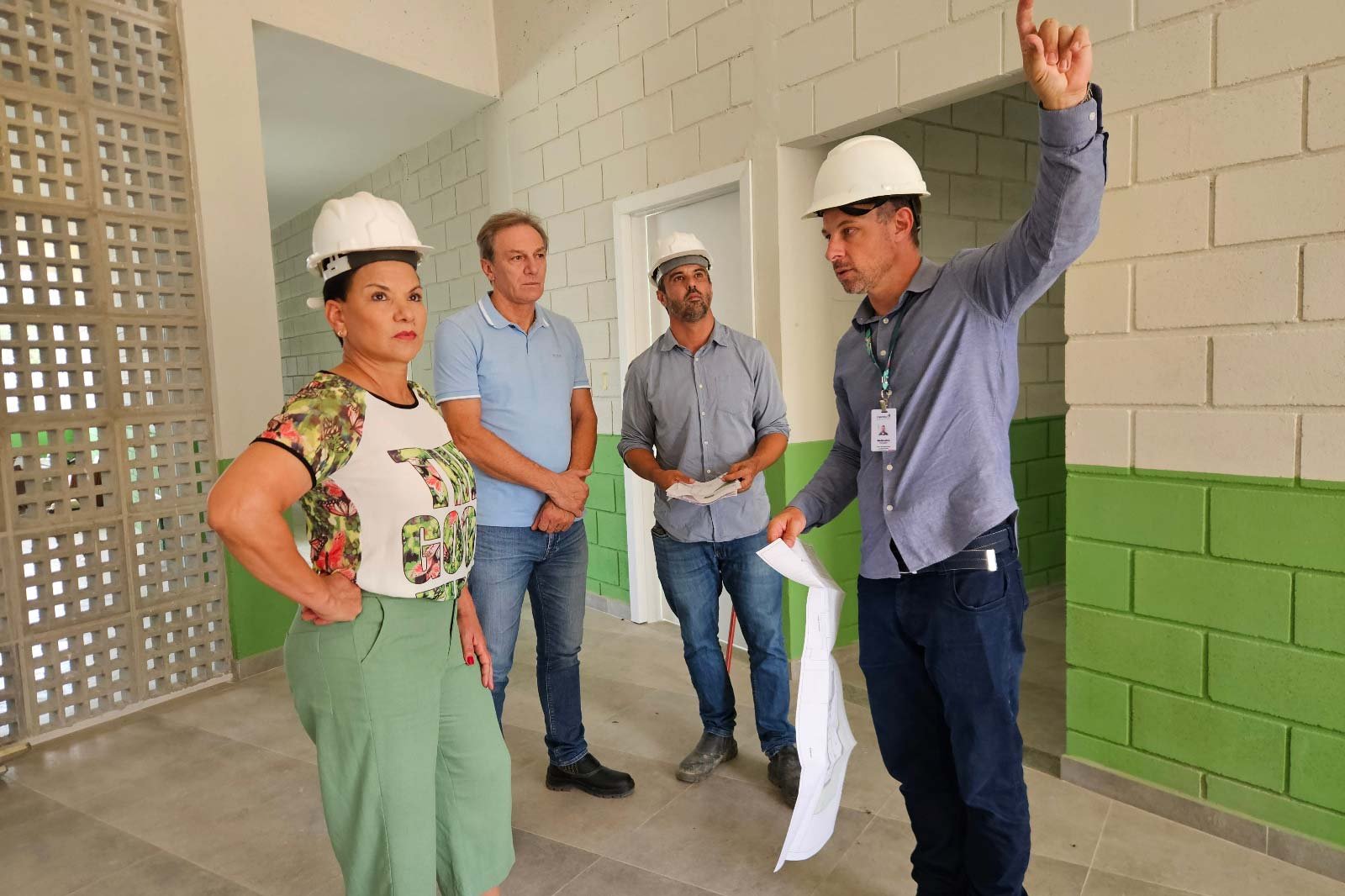 Deputada Marli Paulino acompanha o andamento das obras do CRAS Graciosa em Colombo